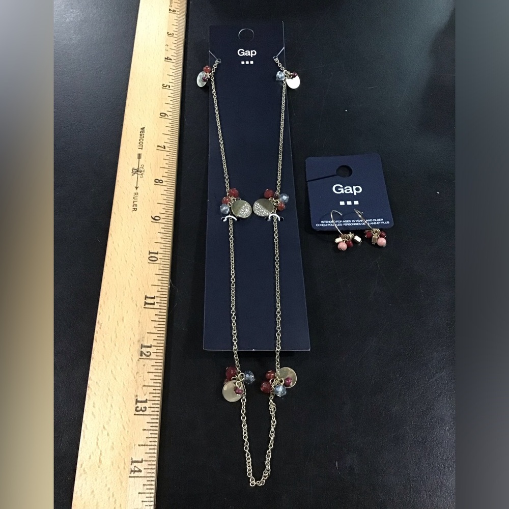 GAP NWT 2 PC BEAD NECKLACE AND EARRINGS SET
